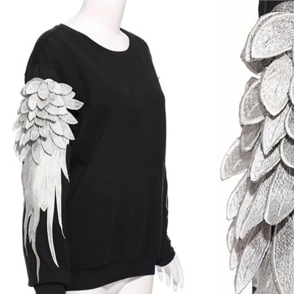 Ji Cheng Winged Sweatshirt - Picture 6 of 10